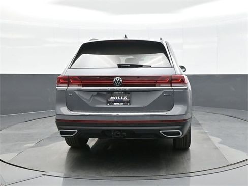 New 2026 Volkswagen Atlas SE image 6