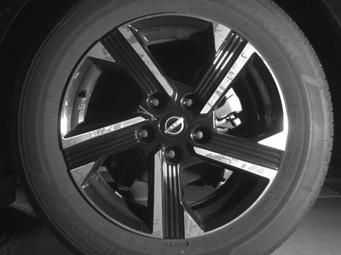 Used 2025 Nissan Sentra SV FWD image 14