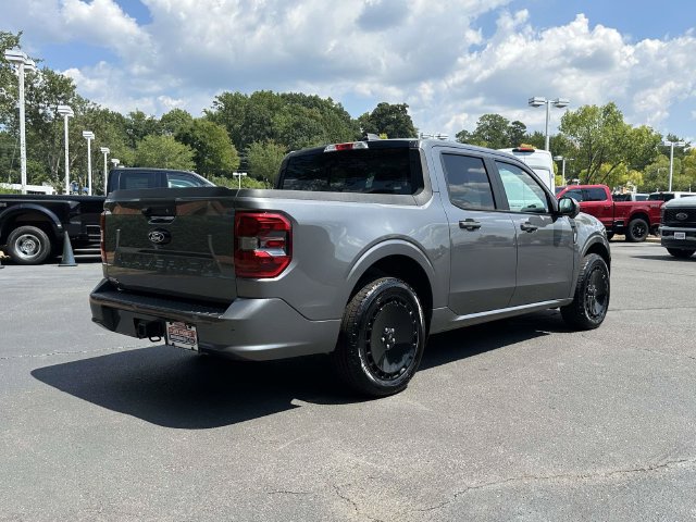 Used 2025 Ford Maverick Lobo AWD/4WD image 4