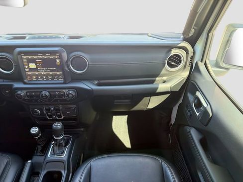 Used 2023 Jeep Wrangler Sahara w/ Cold Weather Group image 18