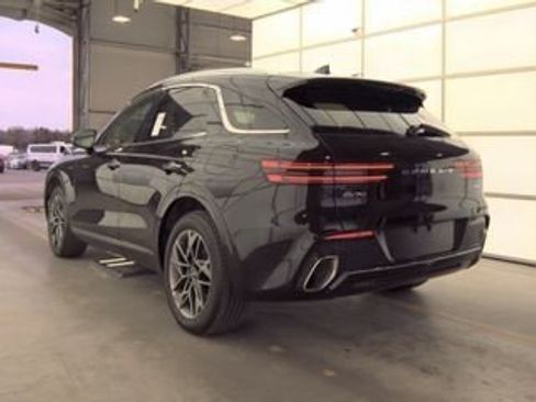 Used 2022 Genesis GV70 2.5T w/ Select Package image 4