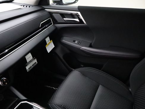 New 2026 Mitsubishi Outlander ES FWD image 19