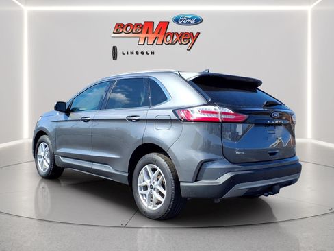 Used 2024 Ford Edge SEL w/ Convenience Package AWD/4WD image 7