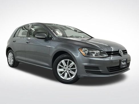 Used 2016 Volkswagen Golf S FWD image 4