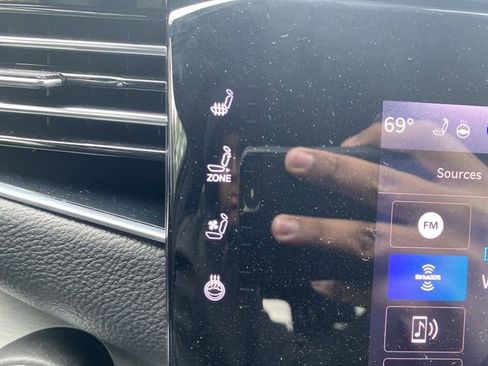 New 2025 Jeep Wagoneer 4WD w/ Convenience Group I image 17