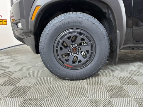New 2026 Nissan Frontier Pro-X w/ Tow Package RWD image 10