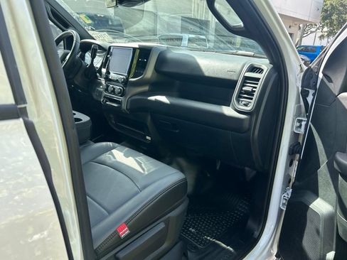 Used 2025 RAM 3500 Tradesman w/ Chrome Appearance Group AWD/4WD image 10