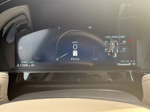 Used 2025 Lincoln Corsair FWD w/ Equipment Group 101A image 2