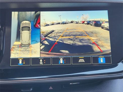 Used 2022 Buick Envision Avenir w/ Technology Package II image 25