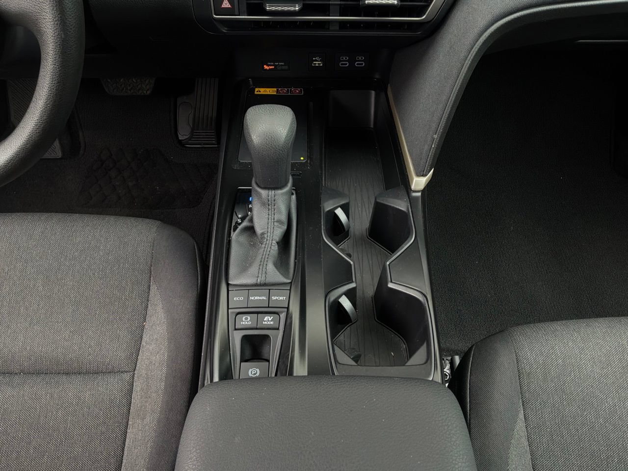 Used 2026 Toyota Camry LE FWD image 15