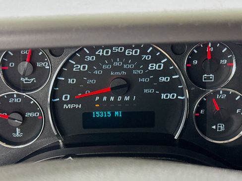 Used 2024 GMC Savana 2500 w/ Driver Convenience Package RWD image 10