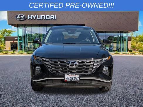 Used 2023 Hyundai Tucson SE FWD image 2