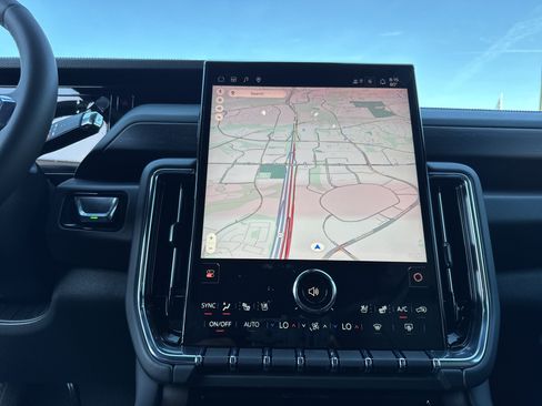 New 2026 GMC Yukon Denali AWD/4WD image 24