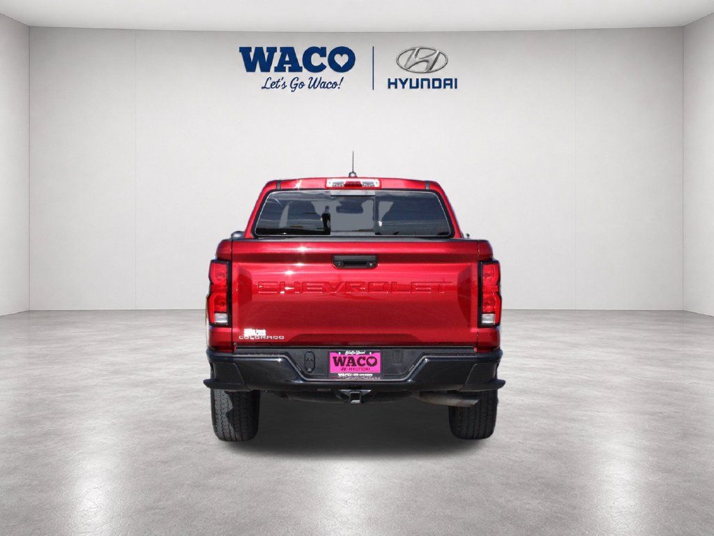 Used 2024 Chevrolet Colorado Z71 w/ Z71 Convenience Package 2 AWD/4WD image 8