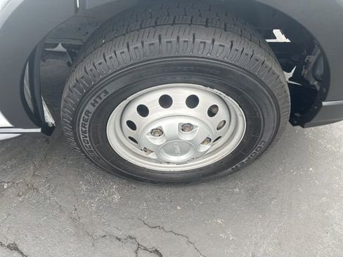 Used 2023 Ford Transit 250 Medium Roof AWD image 17