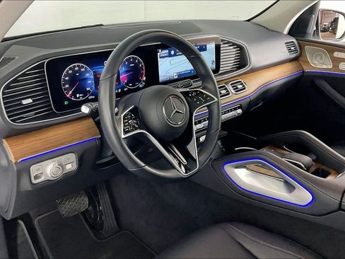 Certified 2025 Mercedes-Benz GLE 350 4MATIC image 11