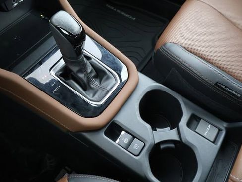 Used 2025 Subaru Forester Touring image 37