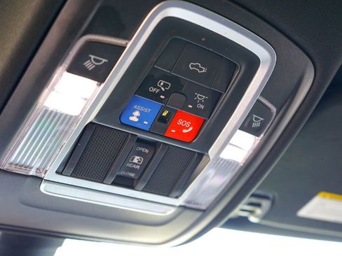 Used 2020 RAM 1500 Laramie w/ Sport Appearance Package image 19