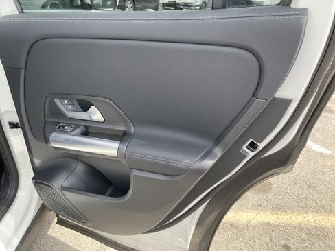 Used 2021 Mercedes-Benz GLA 250 image 16