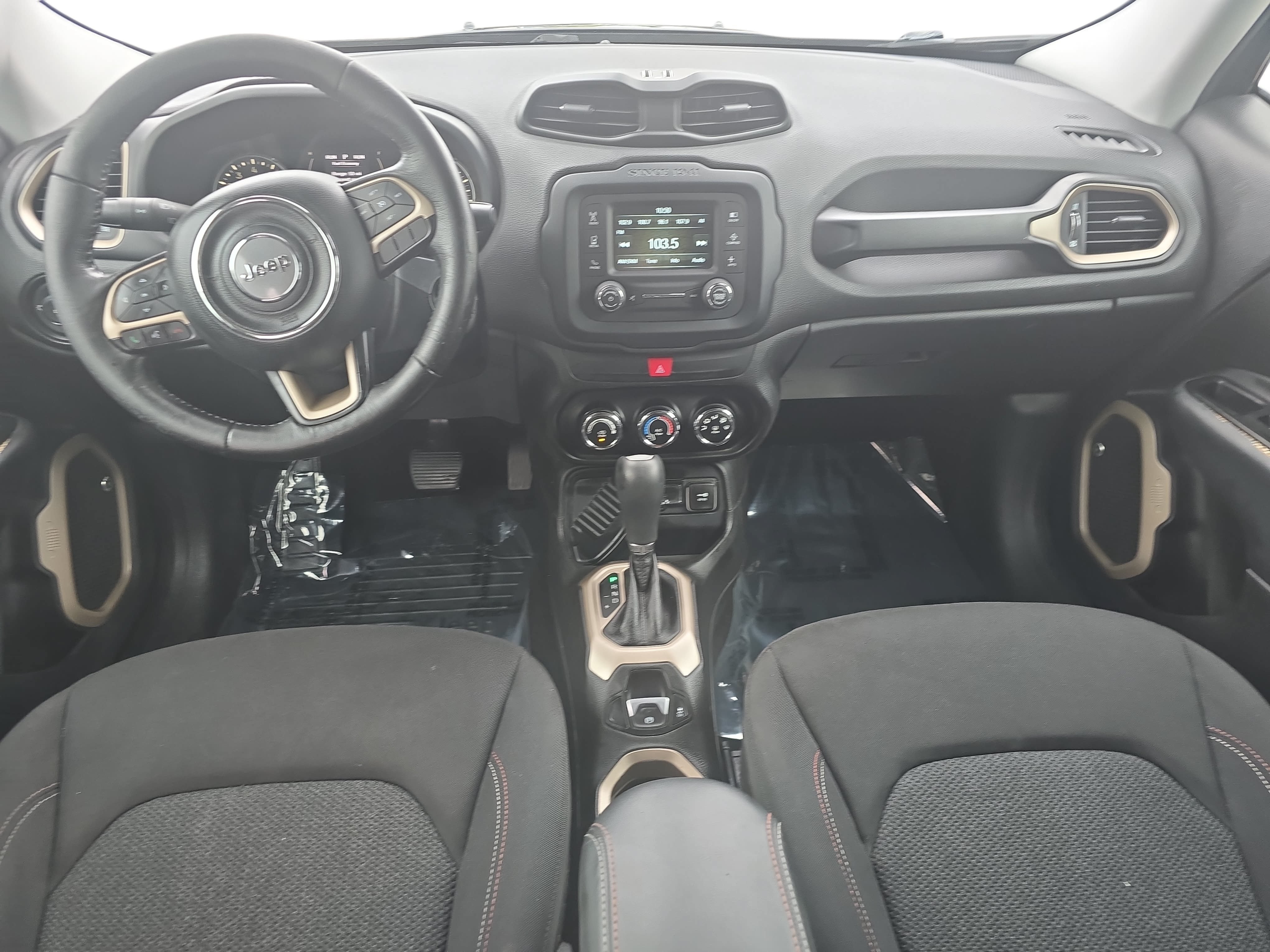 Used 2016 Jeep Renegade 75th Anniversary FWD image 8