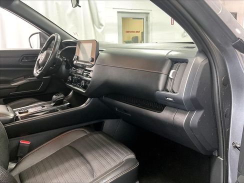 Used 2023 Nissan Pathfinder Rock Creek AWD/4WD image 14