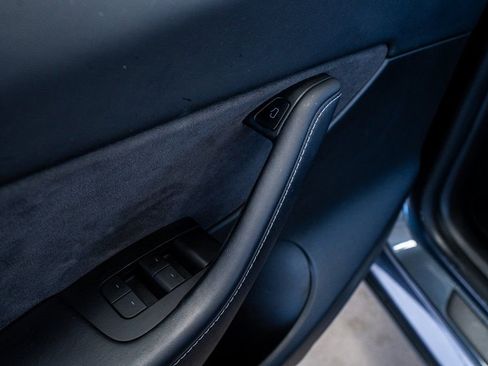 Used 2022 Tesla Model Y Long Range image 31