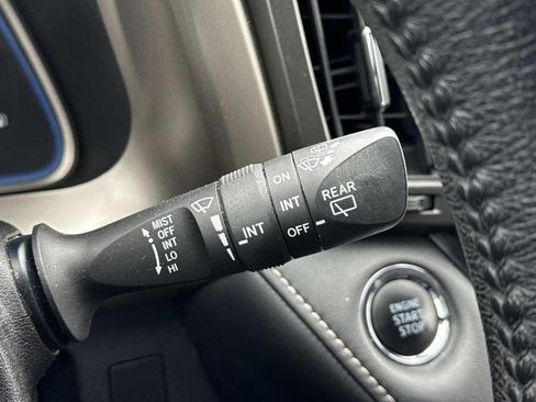 Used 2015 Toyota RAV4 Limited w/ Technology Package image 26