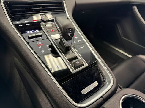 Used 2018 Porsche Panamera 4 AWD/4WD image 47