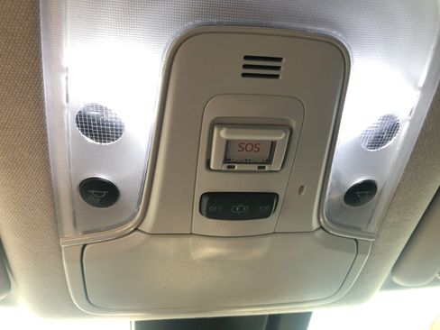 Used 2017 Toyota Prius Prime Advanced FWD image 17