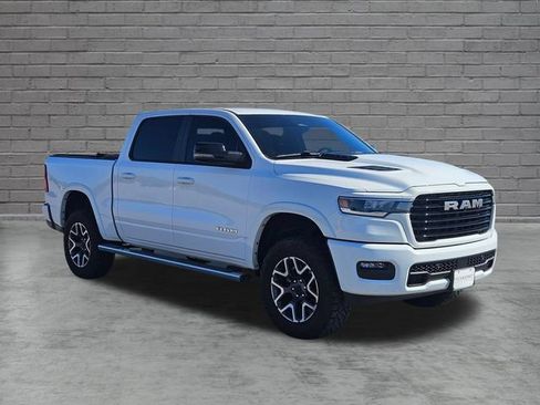 Used 2025 RAM 1500 Laramie w/ Sport Appearance Package AWD/4WD image 7