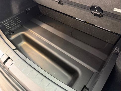 Used 2023 Fisker Ocean Extreme image 33