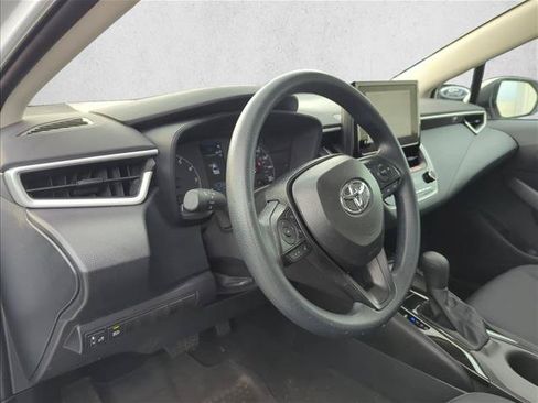 Certified 2025 Toyota Corolla LE FWD image 11