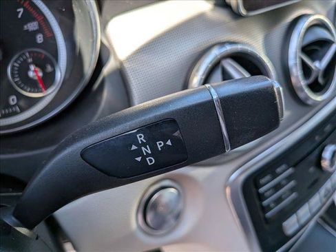 Used 2018 Mercedes-Benz CLA 250 image 15