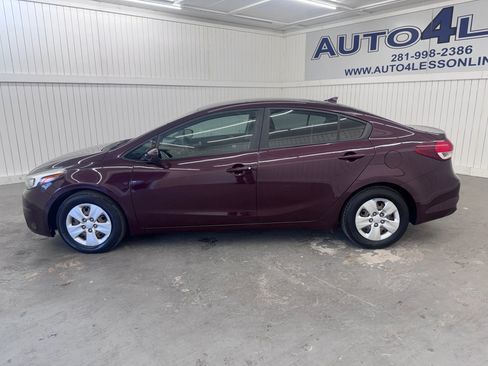 Used 2018 Kia Forte LX image 8