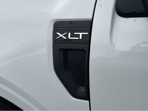 Used 2025 Ford Maverick XLT w/ Equipment Group 302A image 21