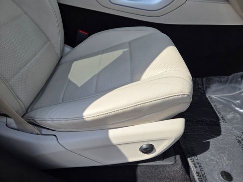 Used 2022 Mercedes-Benz GLE 350 4MATIC image 13