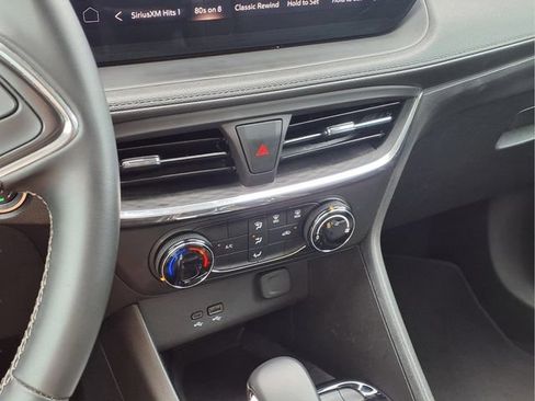 Used 2025 Buick Encore GX Preferred FWD image 6