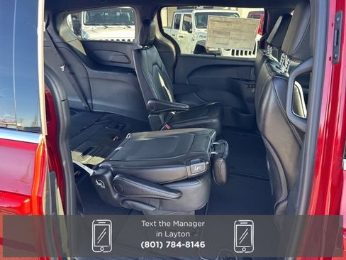 New 2026 Chrysler Pacifica Select image 15