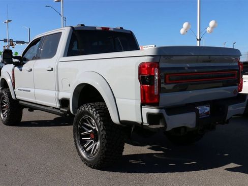 New 2026 Ford F250 Lariat w/ Black Appearance Package image 7