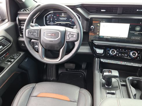 Certified 2024 GMC Sierra 1500 AT4 w/ Technology Package AWD/4WD image 12