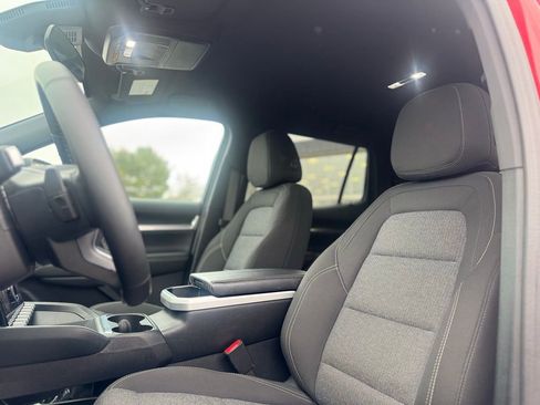 Used 2025 GMC Terrain Elevation image 17