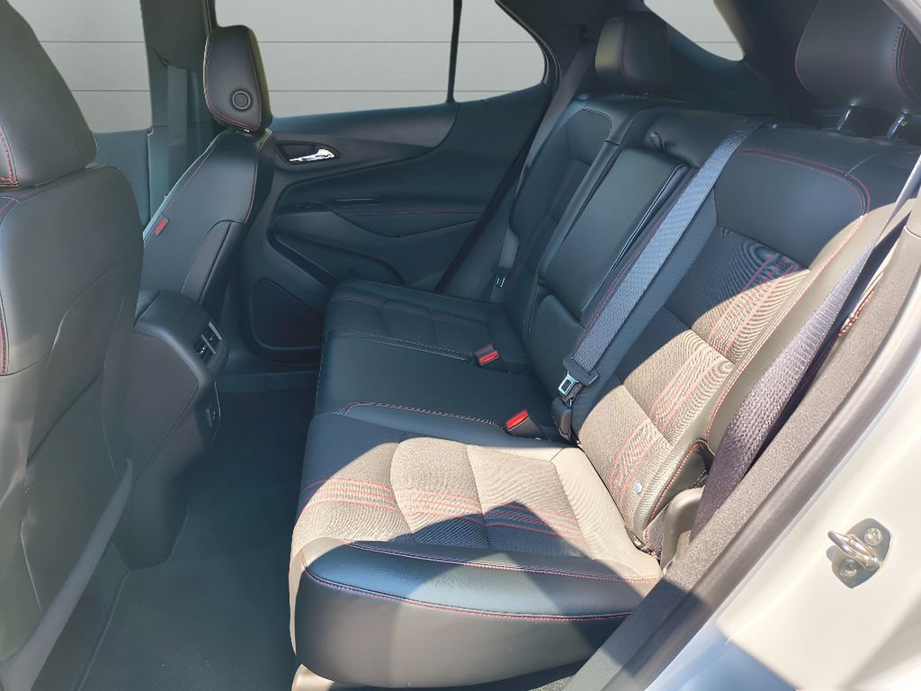 Used 2023 Chevrolet Equinox RS FWD image 27