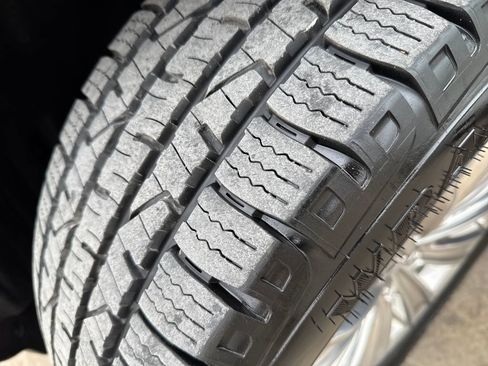 Used 2020 Ford Explorer Limited w/ Class III Trailer Tow Package image 12