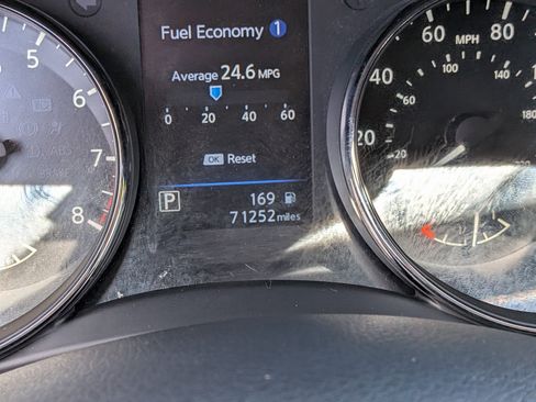 Used 2019 Nissan Rogue SV AWD/4WD image 29