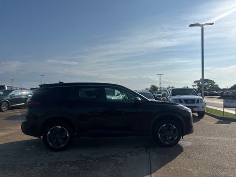 Certified 2024 Nissan Rogue SV AWD/4WD image 20