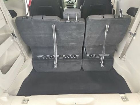Used 2023 Chrysler Voyager LX FWD image 19