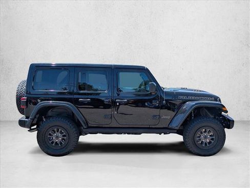 Used 2021 Jeep Wrangler Unlimited Rubicon w/ Dual Top Group AWD/4WD image 5