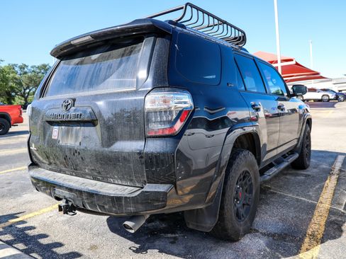 Used 2023 Toyota 4Runner SR5 Premium w/ Moonroof Package AWD/4WD image 11