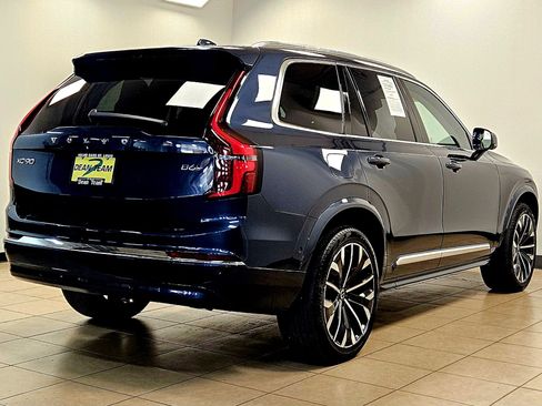 Used 2025 Volvo XC90 B6 Plus AWD/4WD image 4