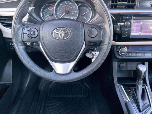Used 2014 Toyota Corolla LE image 8